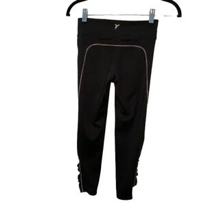 OLD NAVY Active Crop Black Leggings w colored stitching & ruching - size Medium